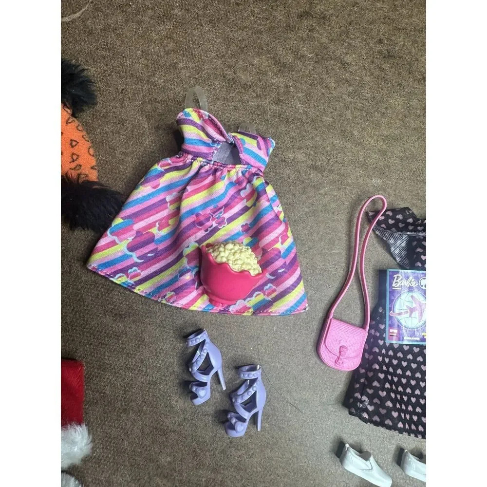 Barbie Outfits And Accessories 10 Complete Outfits Over 45 Pieces!